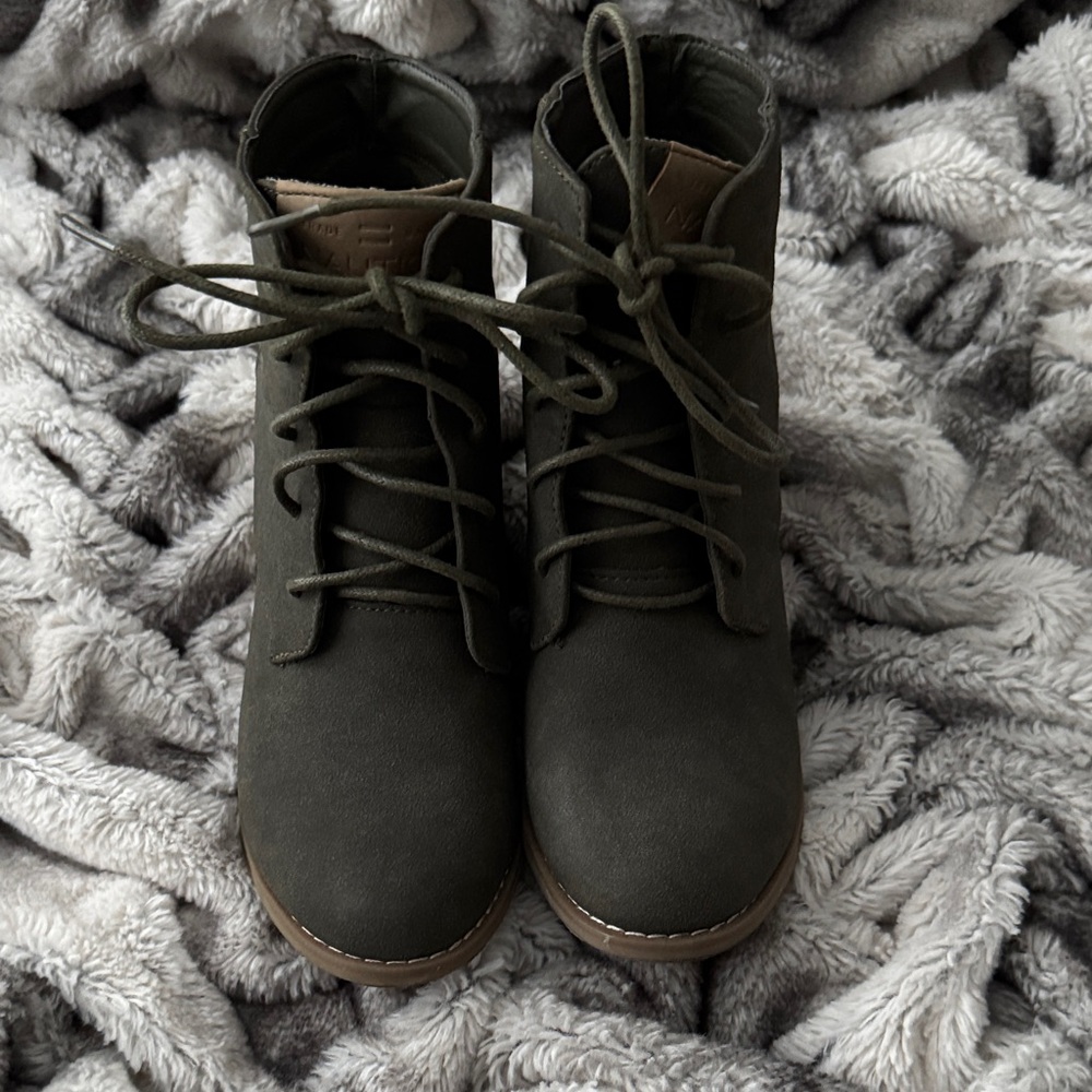 Nautica Olive Ankle Boots for Women